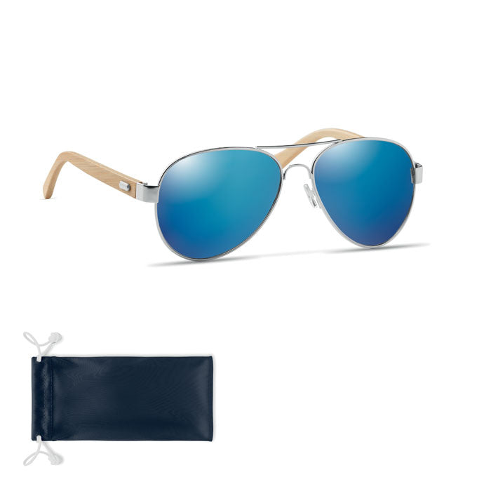 Lunettes de soleil en bambou dans un sac