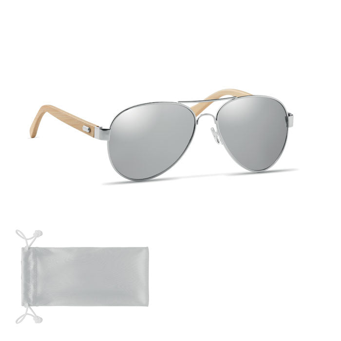 Lunettes de soleil en bambou dans un sac