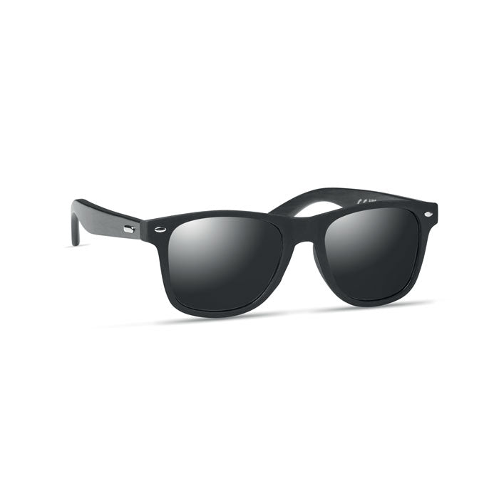 Lunettes de soleil à monture en bambou